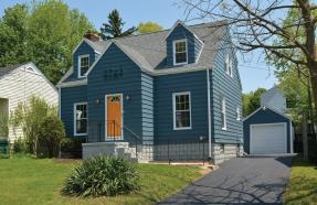 This photo highlights a renovated home in Youngstown, OH 